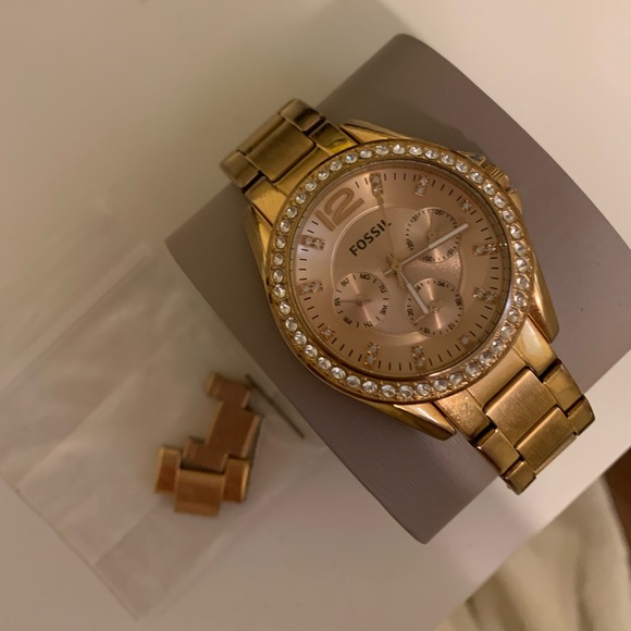 Fossil Watch - Picture 2 of 3